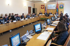 Vorstellung von SASCHA im Regionalparlament (Duma), Tjumen, Russland. Foto: Marina Rizovski-Jansen, DLR Projektträger